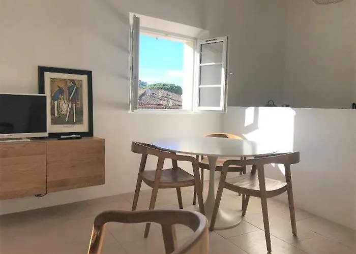 Village - Duplex Lumineux Avec Vue Magnifique Sur Les Toits Apartmán *