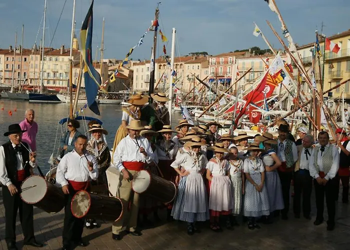 Village - Duplex Lumineux Avec Vue Magnifique Sur Les Toits Appartement Saint-Tropez